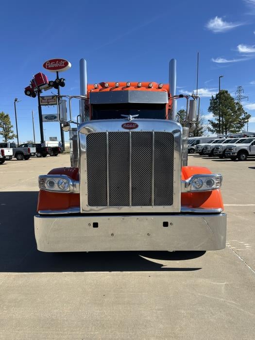 2024 Peterbilt 389 Base