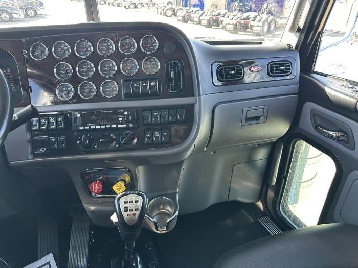 2024 Peterbilt 389 Base