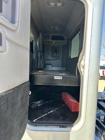 2020 Peterbilt 389 Base