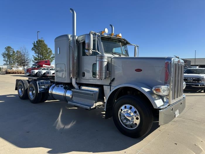 2020 Peterbilt 389 Base