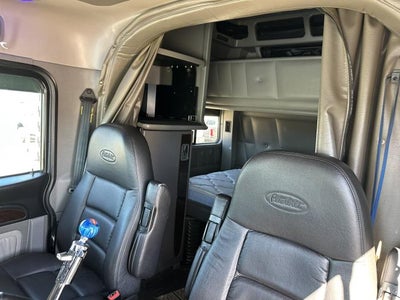 2021 Peterbilt 389 Base