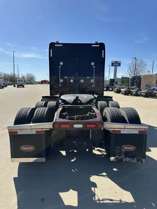 2021 Peterbilt 389 Base