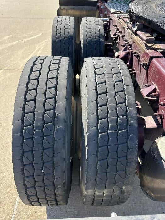 2021 Peterbilt 389 Base