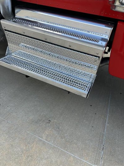 2022 Peterbilt 389 Base