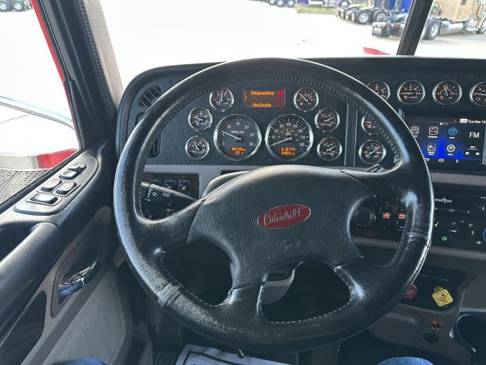 2022 Peterbilt 389 Base