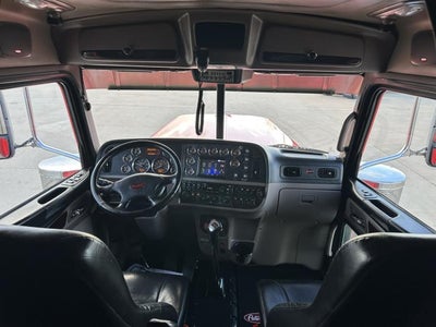 2022 Peterbilt 389 Base