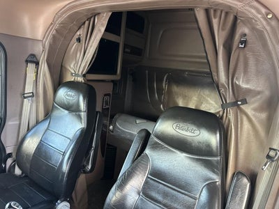 2022 Peterbilt 389 Base
