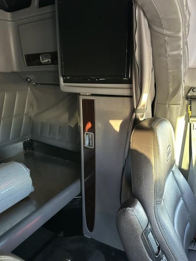 2024 Peterbilt 389 Base