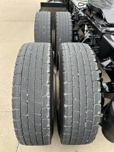 2024 Peterbilt 389 Base