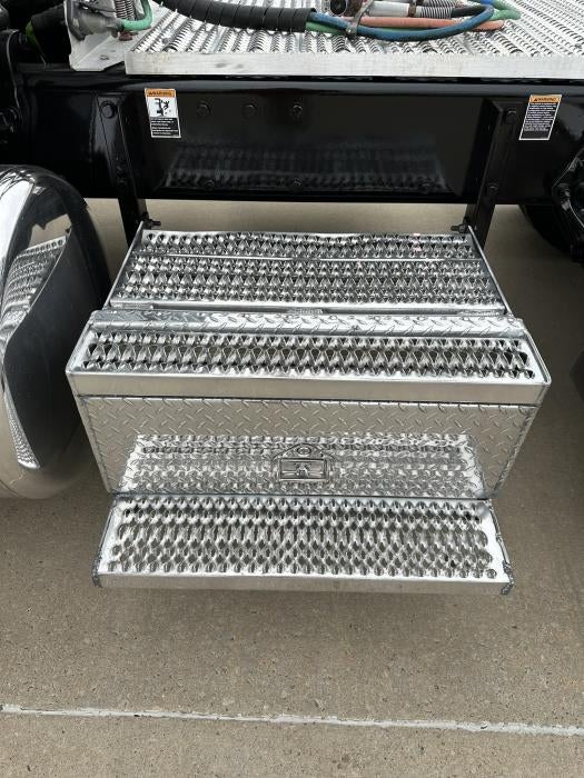 2024 Peterbilt 389 Base