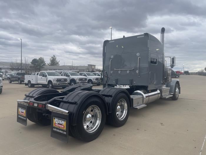 2024 Peterbilt 389 Base