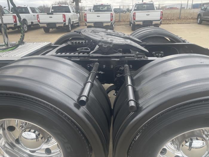 2024 Peterbilt 389 Base