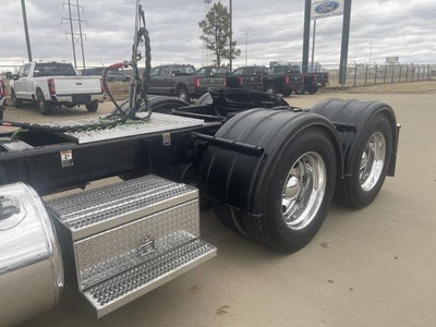2024 Peterbilt 389 Base