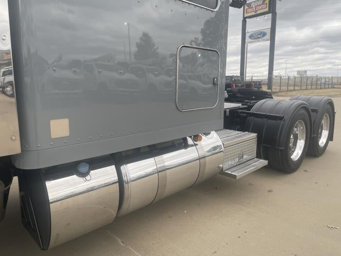 2024 Peterbilt 389 Base