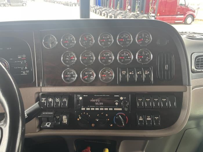 2024 Peterbilt 389 Base