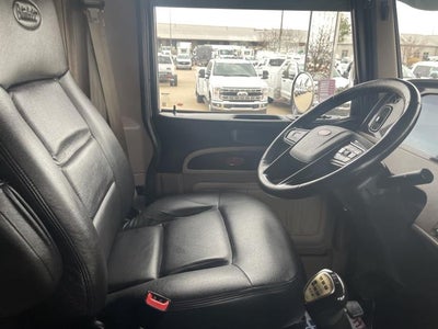 2024 Peterbilt 389 Base