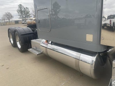 2024 Peterbilt 389 Base