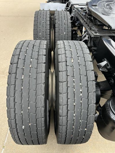2023 Peterbilt 389 Base