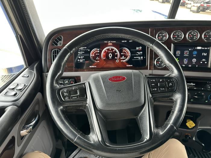 2023 Peterbilt 389 Base