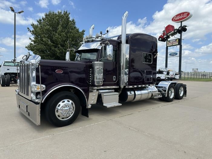 2021 Peterbilt 389 Base