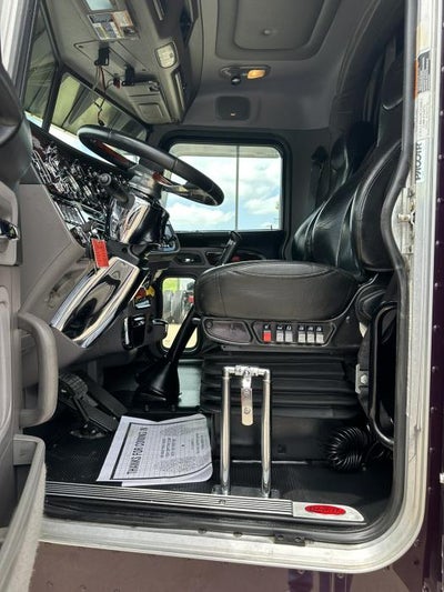 2021 Peterbilt 389 Base