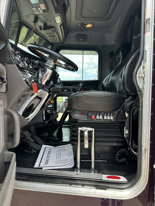 2021 Peterbilt 389 Base