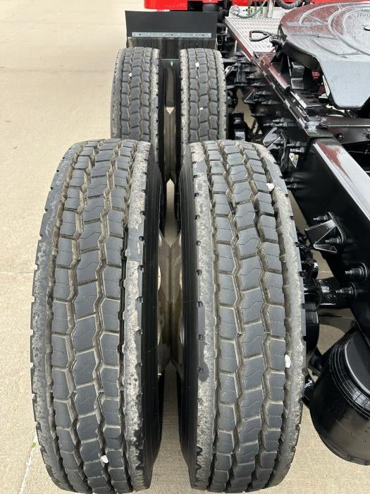 2022 Peterbilt 389 Base