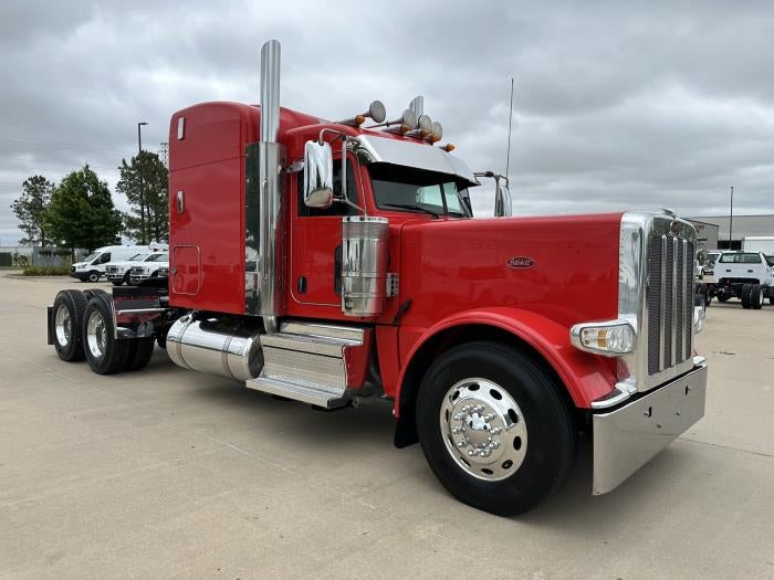 2022 Peterbilt 389 Base