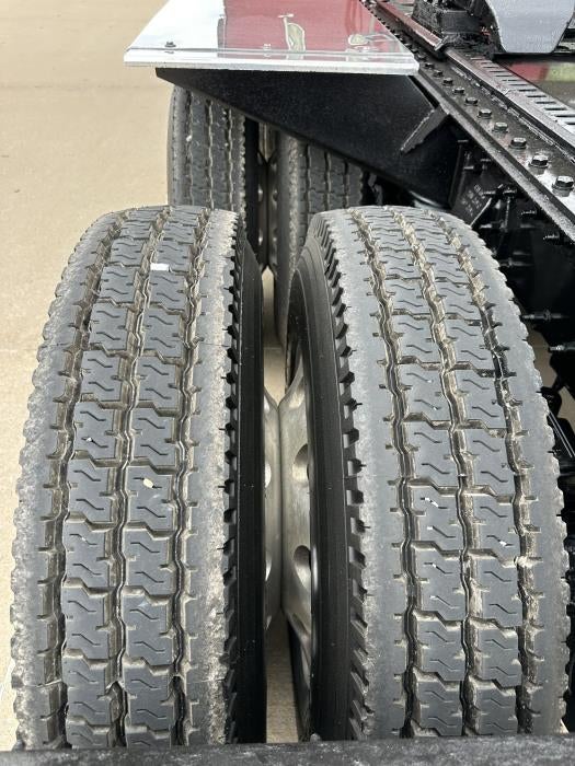 2021 Peterbilt 389 Base