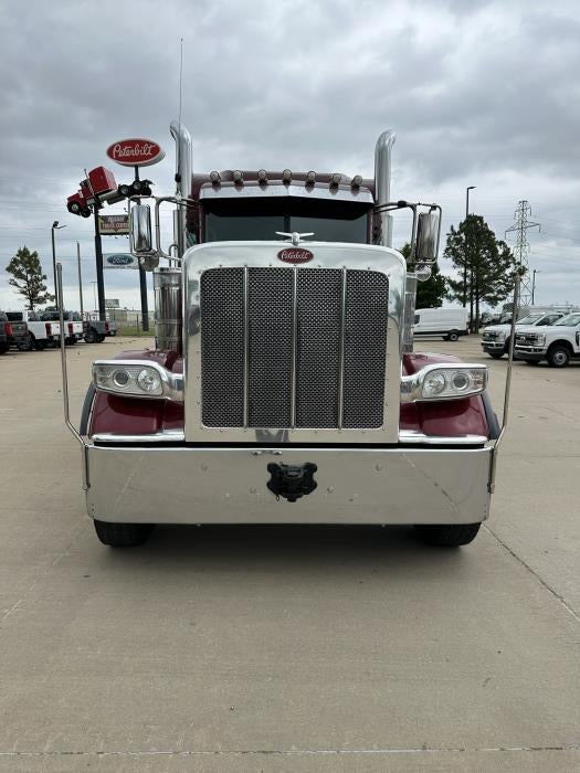 2021 Peterbilt 389 Base