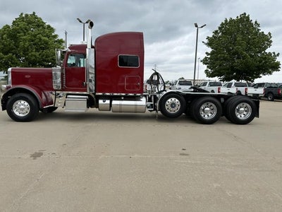 2021 Peterbilt 389 Base