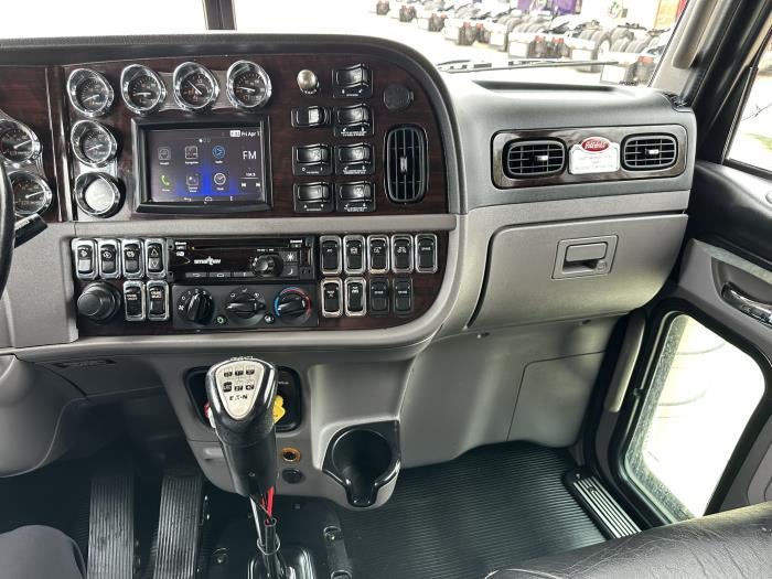 2021 Peterbilt 389 Base