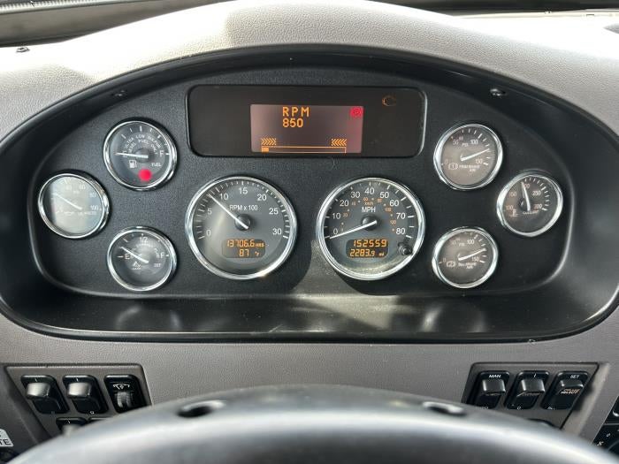 2020 Peterbilt 337 Base