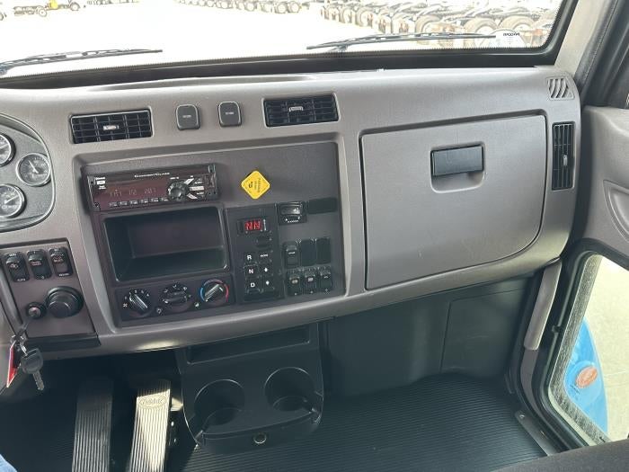 2020 Peterbilt 337 Base