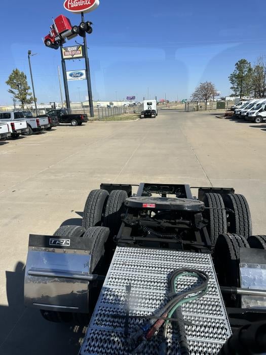 2020 Peterbilt 389 Base