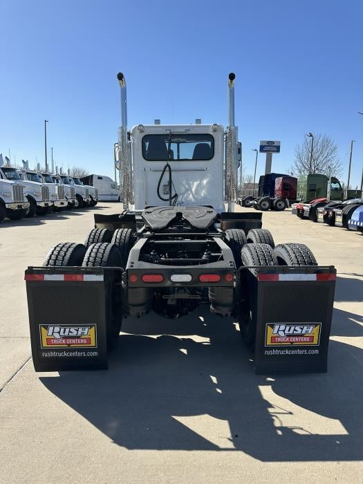 2020 Peterbilt 389 Base