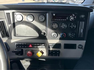 2019 Freightliner Cascadia Base