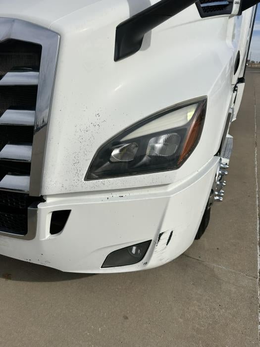 2019 Freightliner Cascadia Base